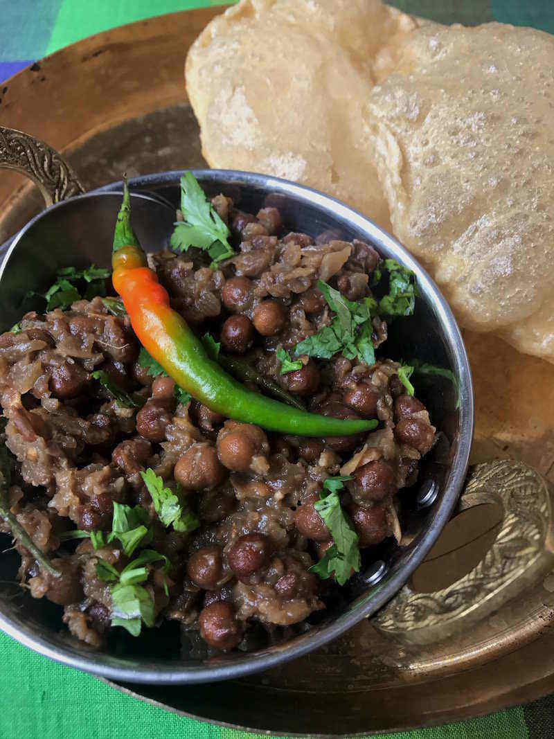 kala chana recipe with poori