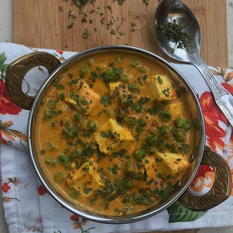 low fat restaurant style matar paneer