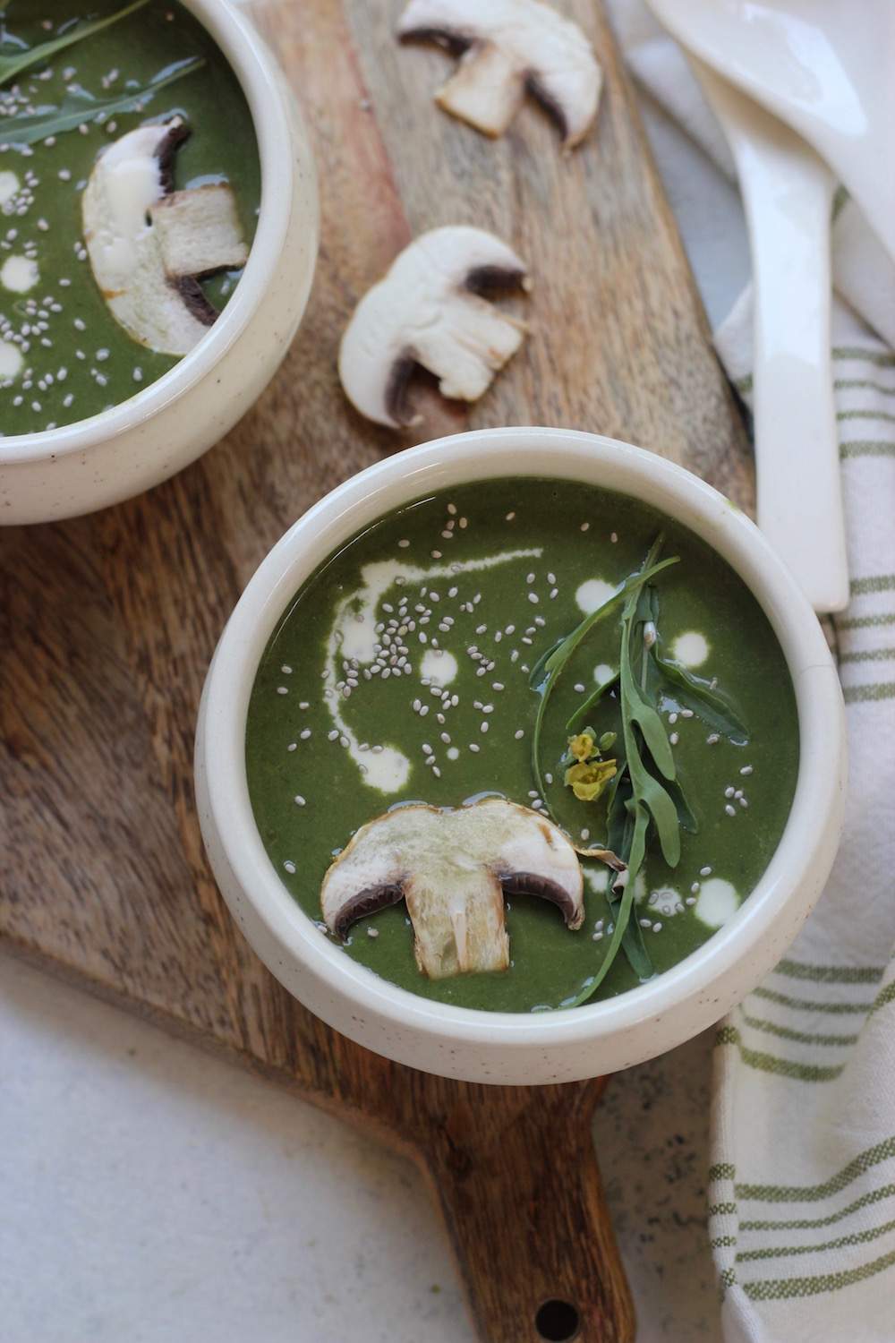 simple mushroom soup spinach