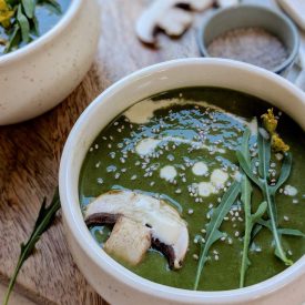 simple-mushroom-soup-spinach