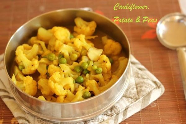 ammas-cauliflower-peas-koottu-recipe.25507.jpg Amma's Cauliflower Peas Koottu