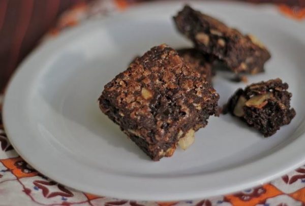 insanely-good-chocolate-almond-brownies-recipe.25474.jpg Insanely Good Chocolate Almond Brownies