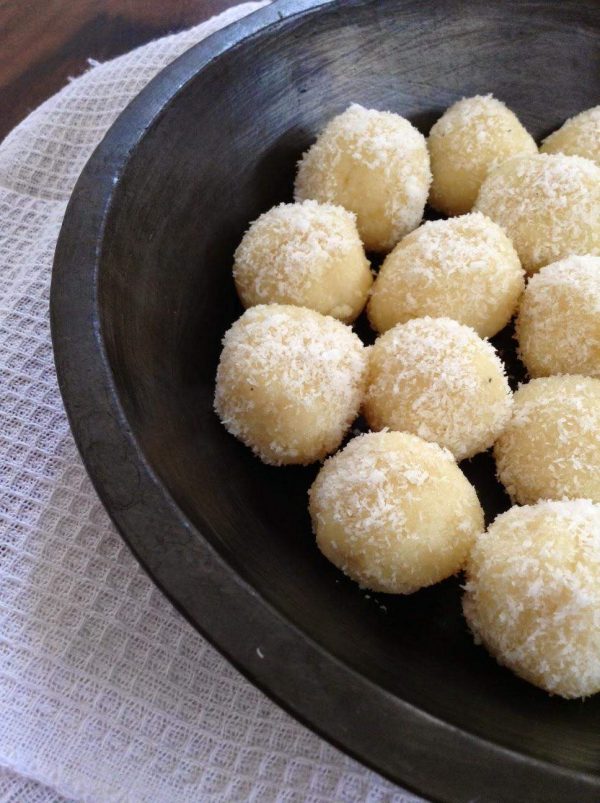 recipe-for-instant-coconut-laddoo-coconut.25066.jpg Recipe for Instant Coconut Laddoo | Coconut Fudge - 3 Ingredients, 2 Minutes