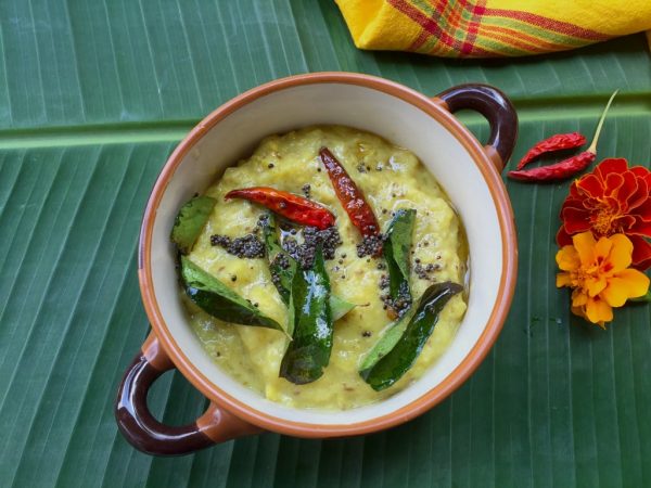 kerala-parippu-curry-yellow-moong-dal-with-coconut.23879.jpg Kerala Parippu Curry