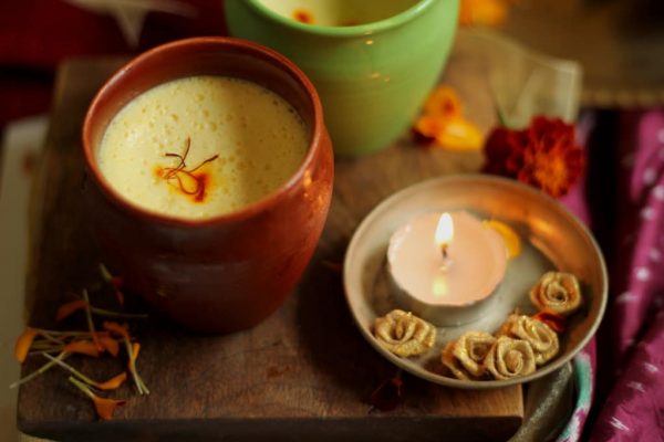 kesari-bhapa-doi-steamed-saffron-yogurt-with-just-4-ingredients.67698.jpg Kesar Bhapa Doi | Steamed Saffron Yogurt