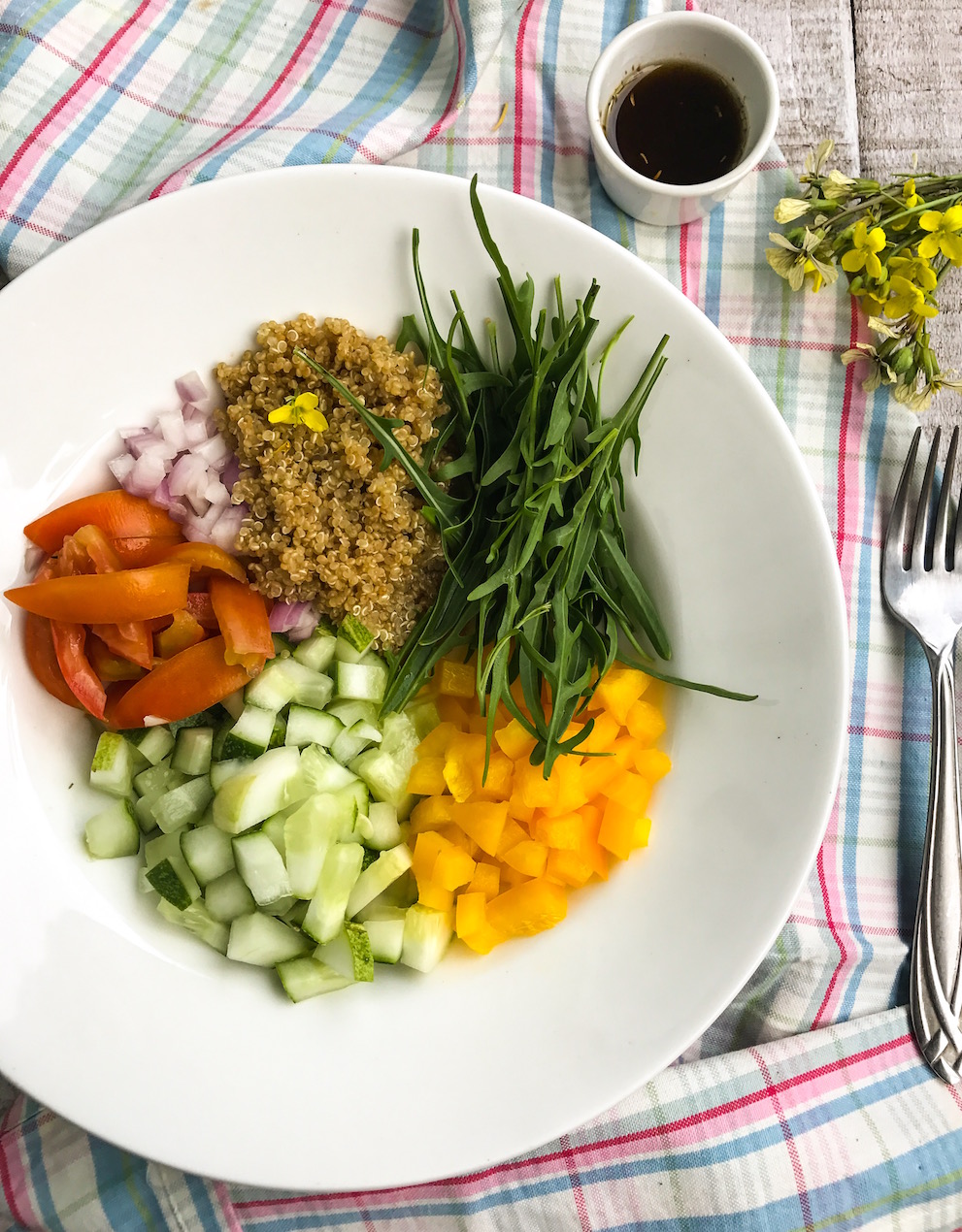 Mediterranean-quinoa-salad-with-cucumber-Italian-dressing