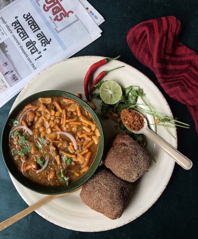 easy maharashtrian misal pav