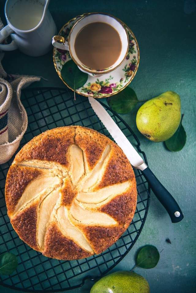 tea-cake-recipes-Pear-Olive-Oil-cake