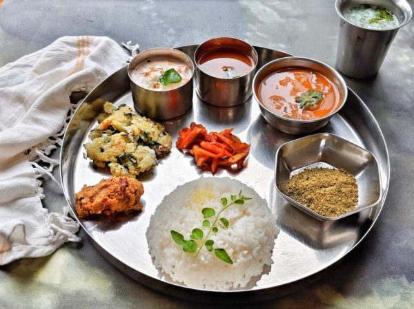 How to cook a Tamil Vegetarian Menu with 9 items in 2 hours - detailed